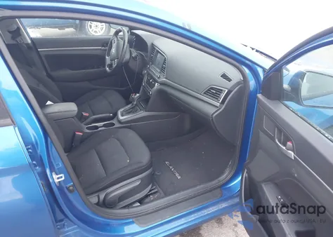 2017 Hyundai Elantra Value Edition z USA, uszkodzony, nr VIN 5NPD84LF4HH123980